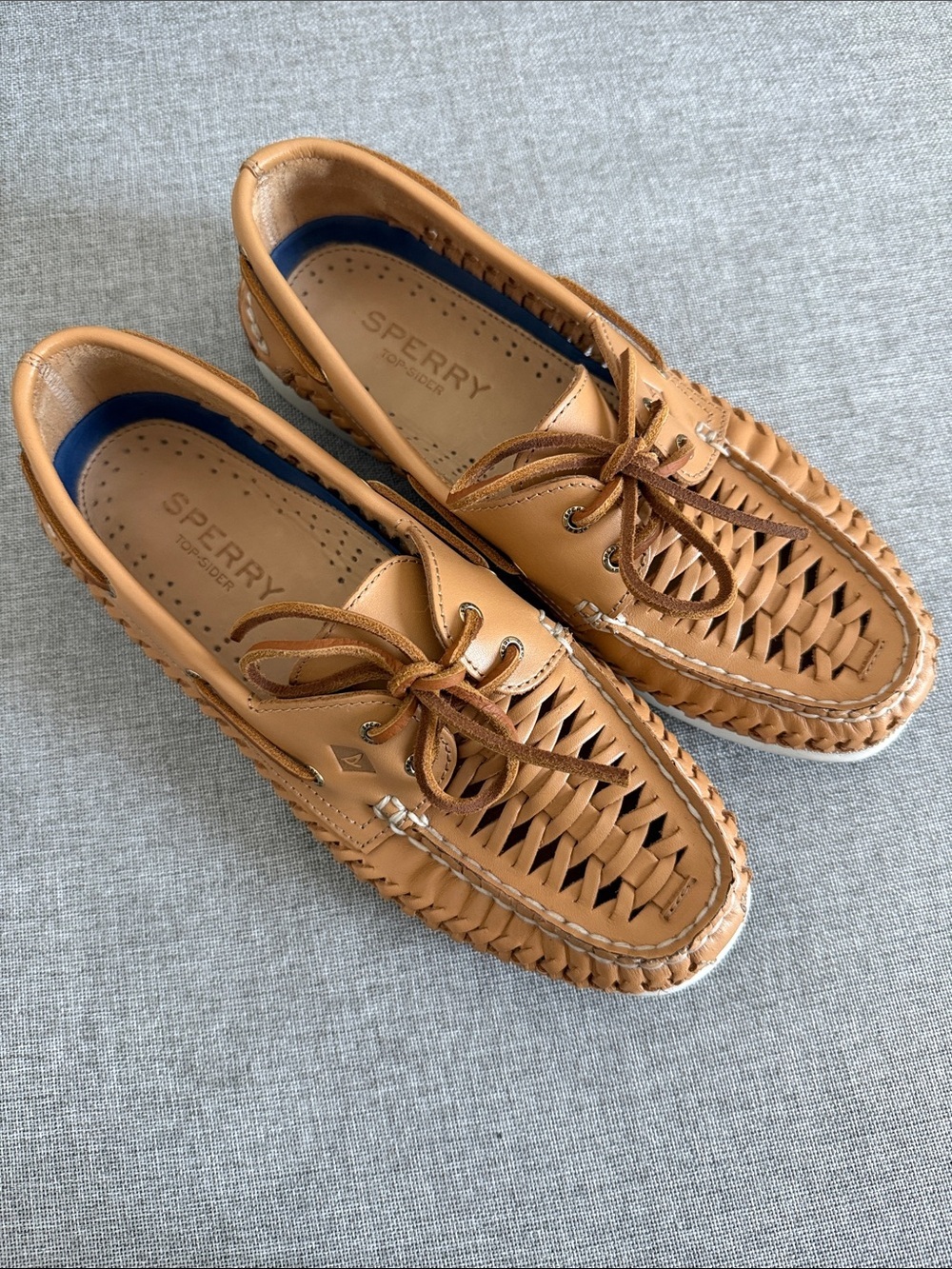 Sperry Women's eye woven boat shoes Tan Woven Leather Loafers with Navy Insole - Picture 10 of 10